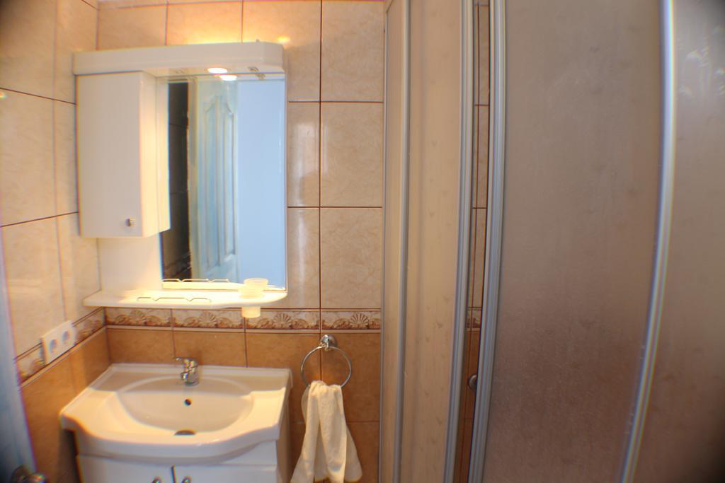 Lapis Port Surf Hotel 알라카티 객실 사진