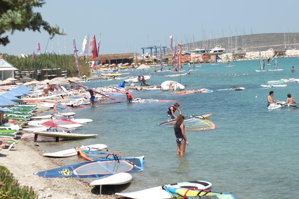 Lapis Port Surf Hotel 알라카티 외부 사진
