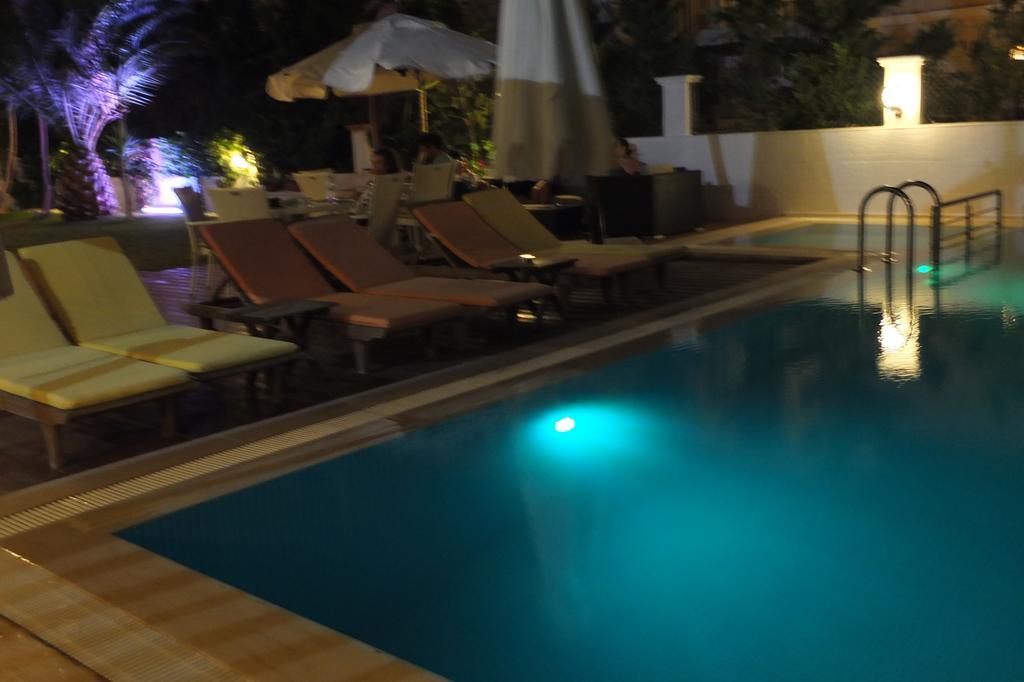 Lapis Port Surf Hotel 알라카티 외부 사진